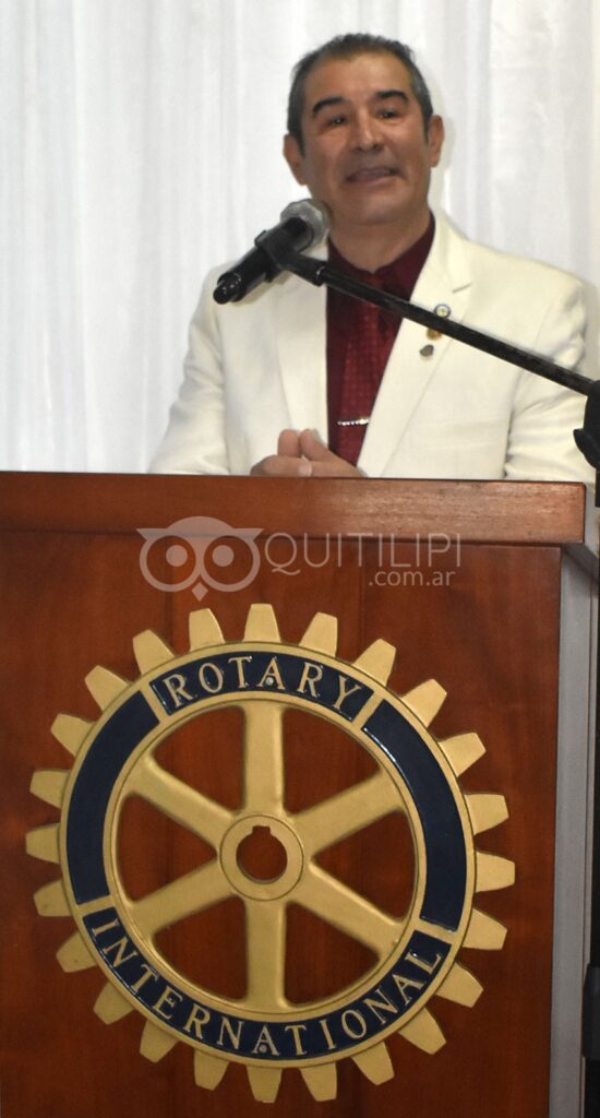 Rotary Club: Alfredo Acuña asumió por tercera vez el cargo de presidente 3