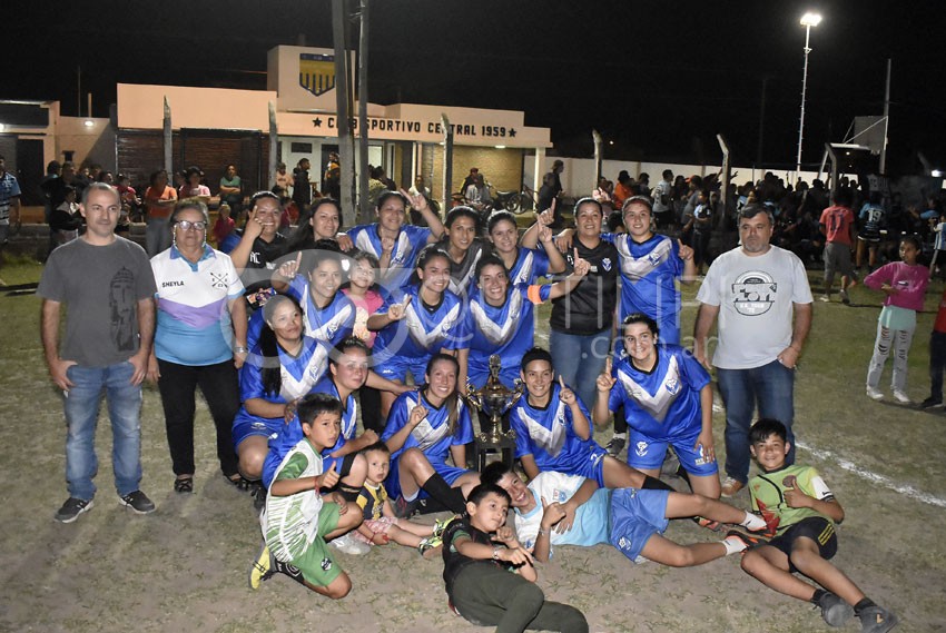 Femenino de Fútbol. La LQF coronó a San Martín campeonas del Torneo Apertura 23 6
