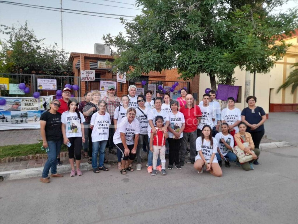 Este jueves 11 recordarán a los docentes asesinados, Antonella Altamirano y Evaristo Saux 5