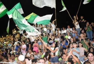 Los corsos de Quitilipi vistieron de fiesta, color y brillo el centro chaqueño 2