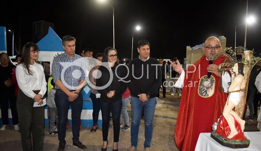 Inauguran una ermita con la imagen de San Pantaleón, en la intersección de Ruta 4 y acceso Juan Perón 16