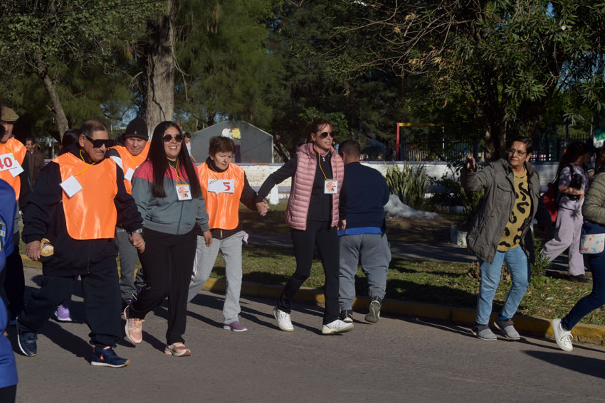 Los juveniles Lautaro Pereira y Clara Malina, dominaron la clasificación en la 2º Maratón por el "Medio Ambiente" 43