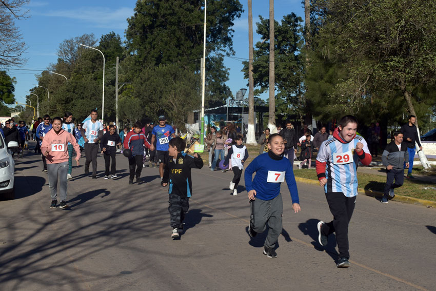 Los juveniles Lautaro Pereira y Clara Malina, dominaron la clasificación en la 2º Maratón por el "Medio Ambiente" 44