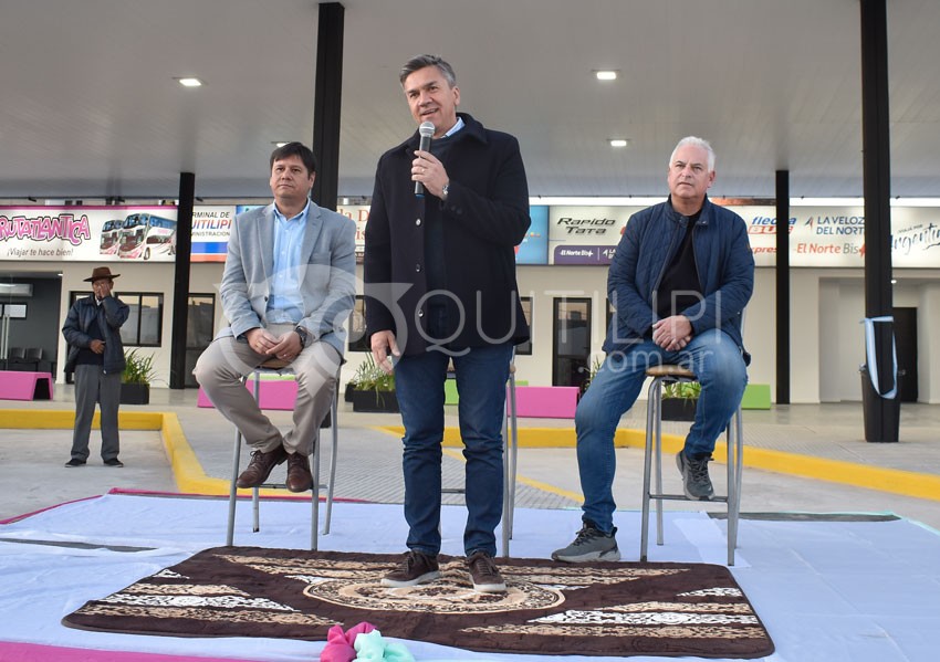 El gobernador Zdero inauguró refacciones y mejoras en la terminal de ómnibus 37