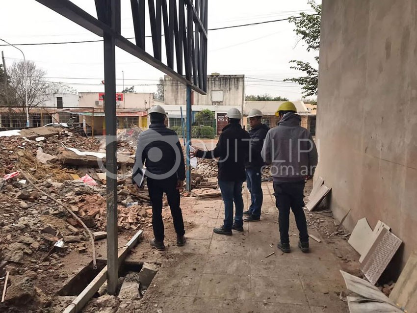 Inspeccionan el avance de obra en el Hospital "Dr. Emilio Federico Rodríguez" 16