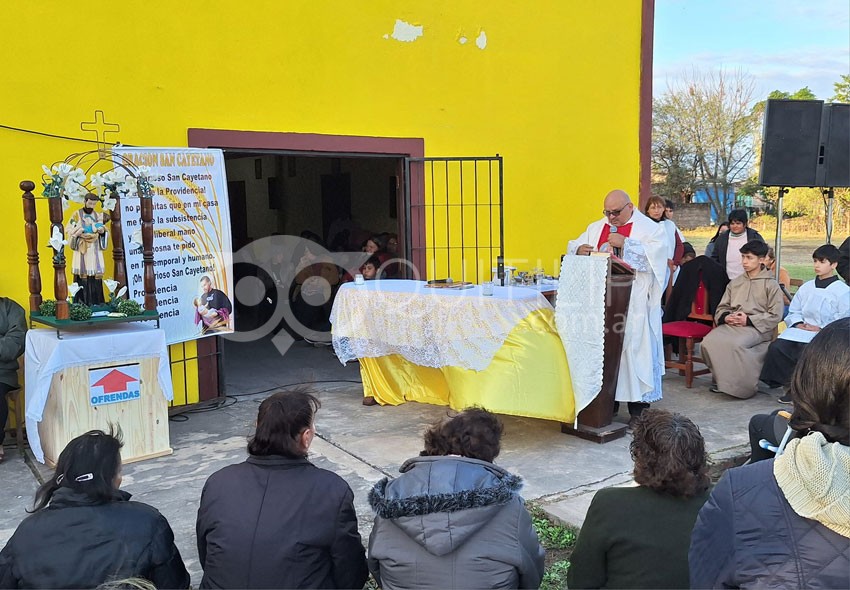 Con gran devoción la comunidad venero al patrono del pan y del trabajo 6