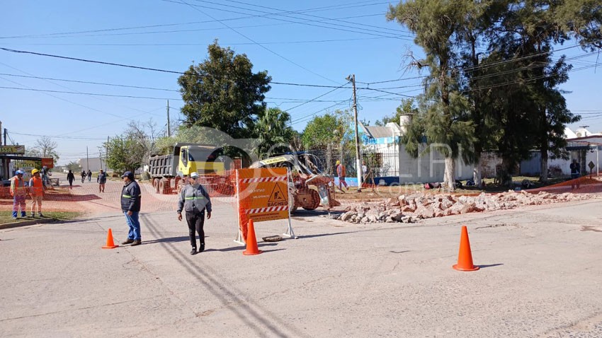 Municipales: Lovey entregó motovehículos y supervisó obras de bacheo 19