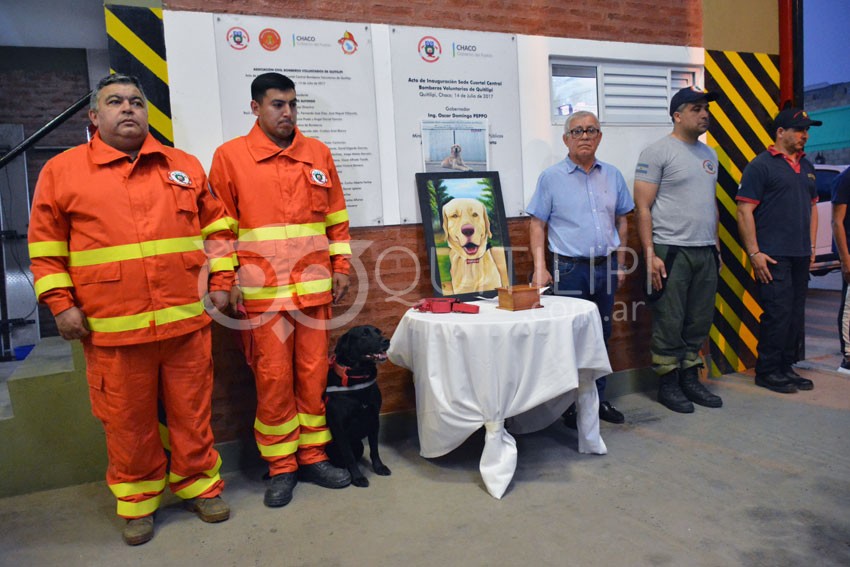 Emotivo homenaje y adiós al bombero K9 llamado Tupac 23