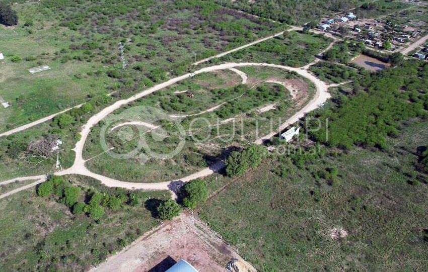 Comenzó la recuperación del kartódromo y motovelódromo en Quitilipi 31