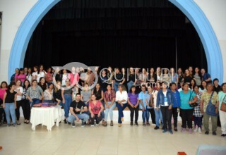 La Municipalidad homenajeó a las madres del organismo 2