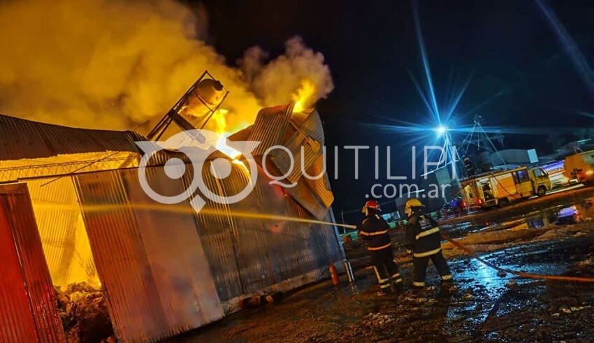 Voraz incendio en la Heller Norteña 13