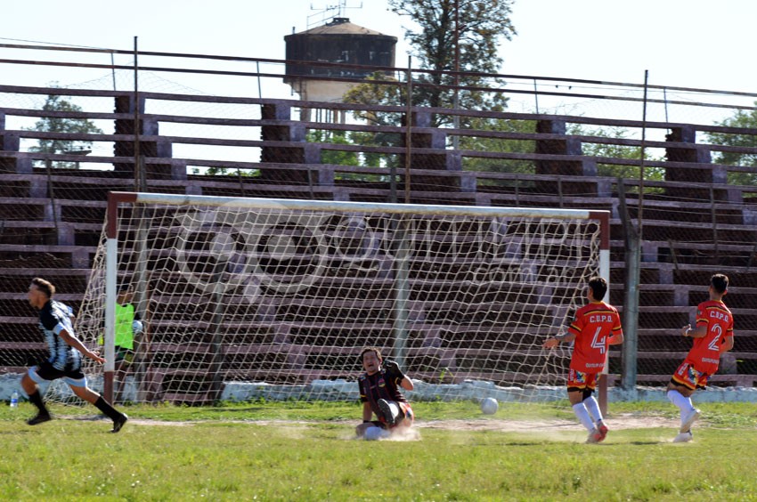 Federal Amateur: Potrero lo dio vuelta y saltó a la próxima instancia 27