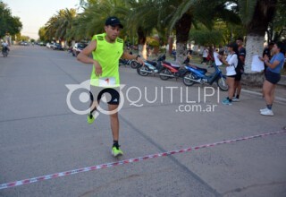 El saenzpeñense Esteban Gómez, ganó el Maratón 112° Aniversario de Quitilipi 44