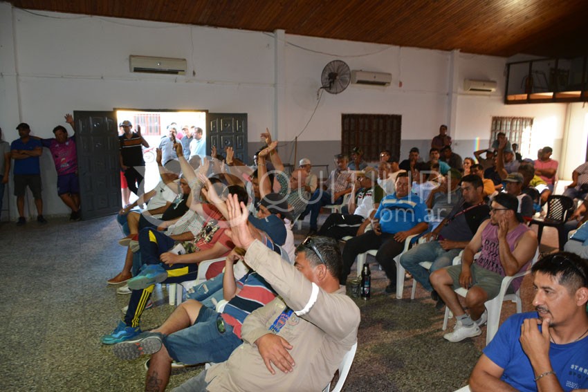 En controvertida asamblea, Raúl Verón fue electo para conducir la Mutual de Empleados Municipales "13 de Junio" 25