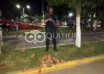 Ocurrió en la plaza central: un desorden generalizado de estudiantes involucró a padres y vecinos que nada tenían que ver 66