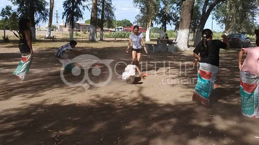 A jugar Quitilipi: comenzó la colonia municipal de vacaciones para niños y adultos 23