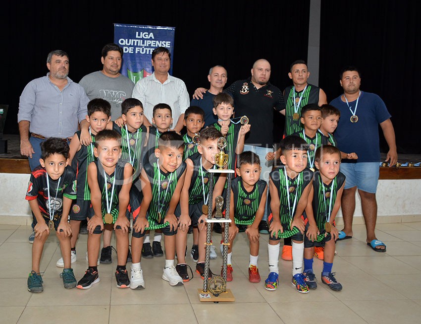 La LQF premio los campeones infantiles y en mayores el fútbol femenino de San Martín 12