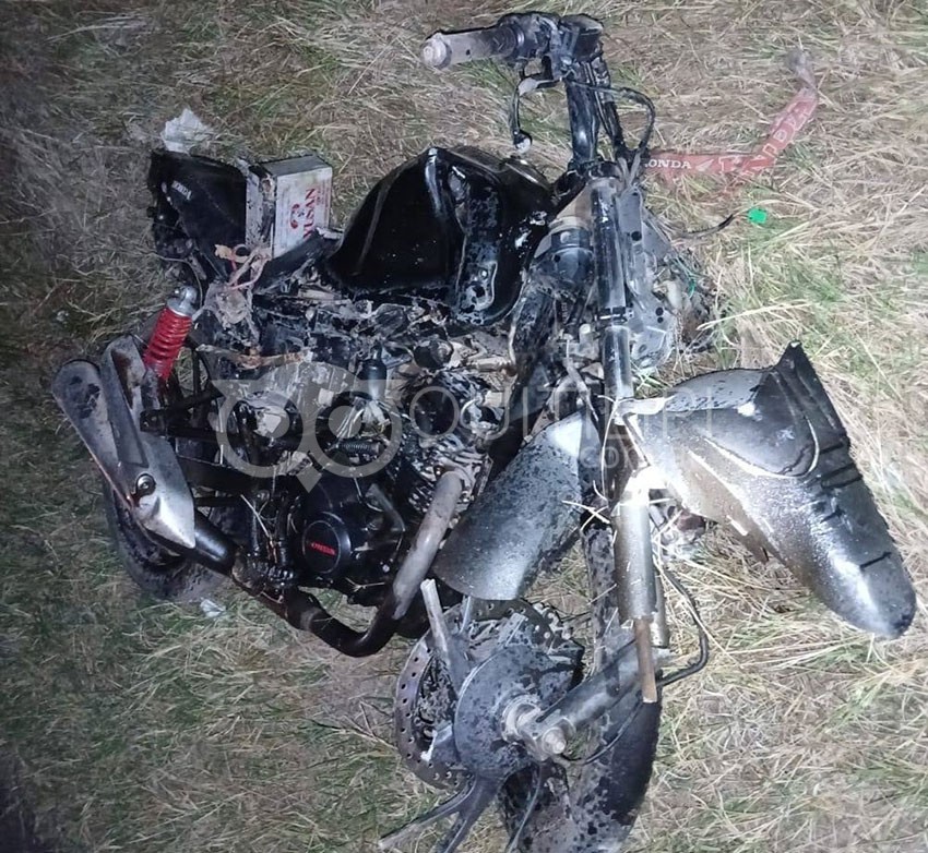 Trágico: dos muertos en la R16, se movilizaban en moto 16