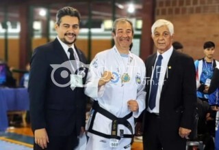 El médico Alfredo Acuña triunfa en TKD a los 60 años, enfocado en la salud de sus pacientes 22
