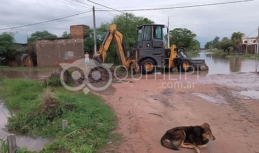 Más de ciento cincuenta evacuados fueron alojados en dos escuelas - Quitilipi.com.ar Más de ciento cincuenta evacuados fueron alojados en dos escuelas 35