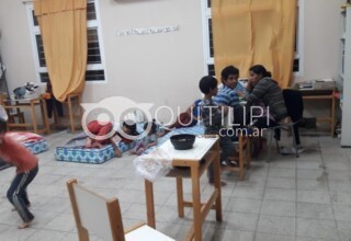 Tres familias alojadas en la Escuela 200 esperan regresar a sus hogares 22