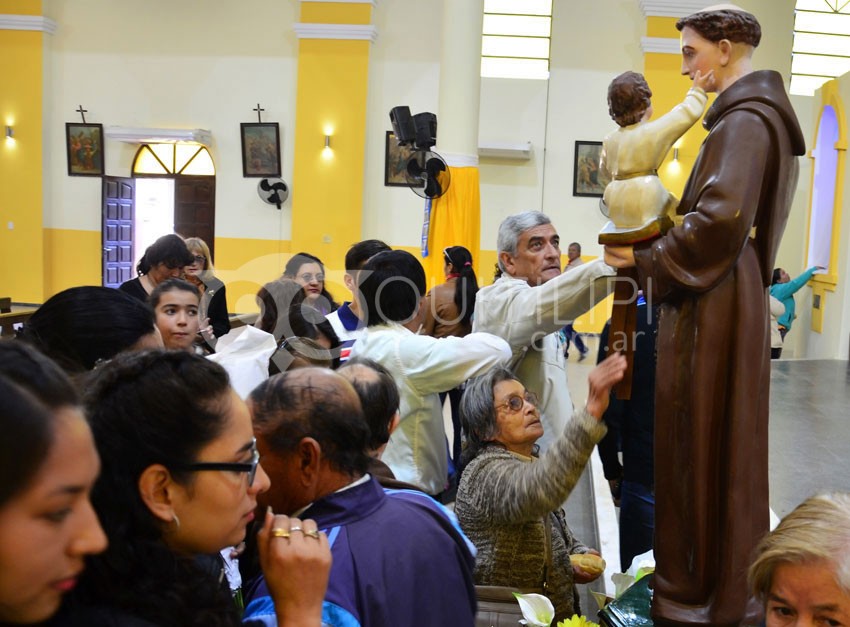 Finalizando la Novena a San Antonio de Padua 6