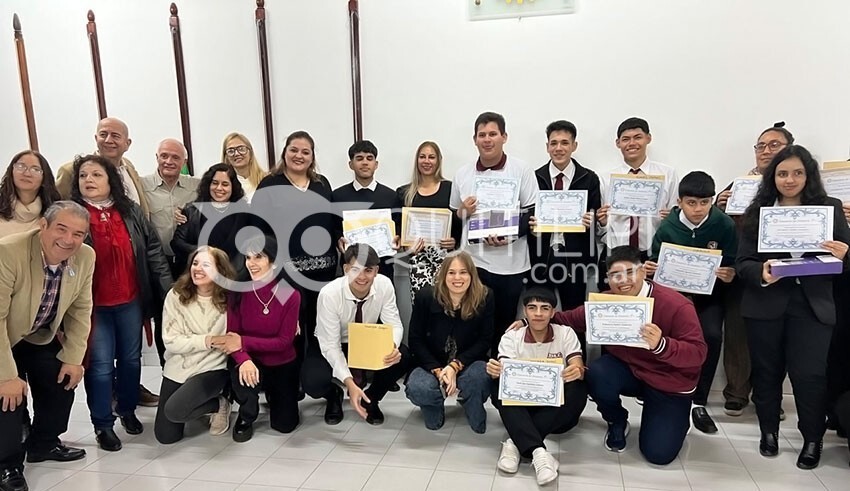 Lorenzo Cabrera, Guido Pérez y Aldana Meneguini se consagraron ganadores del 9° concurso de Oratoria de Rotary Club 13
