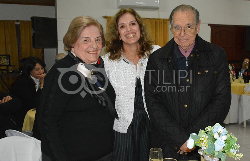 Norma Lilian Soler asumió su segundo mandato en Rotary Quitilipi 27