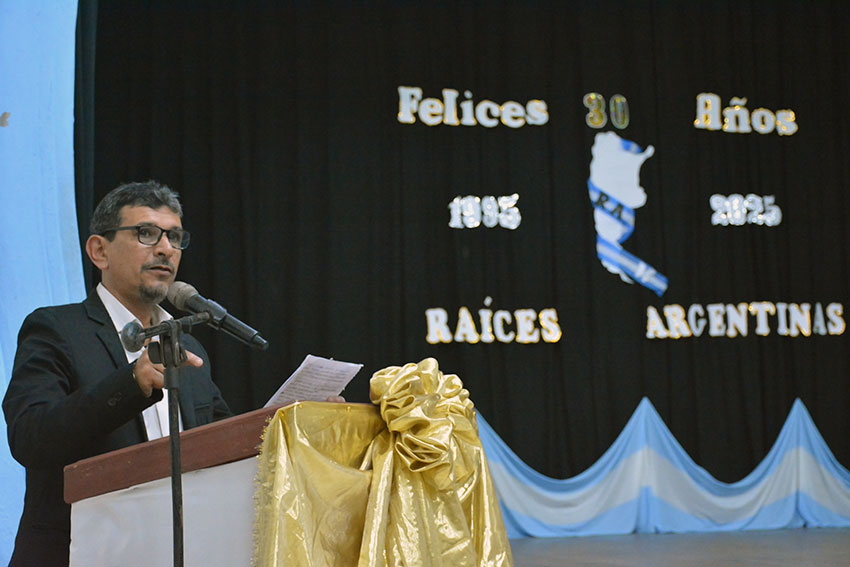 Modesta y emotiva celebración por los 30 años de la Escuela Municipal de danzas "Raíces Argentinas" 27