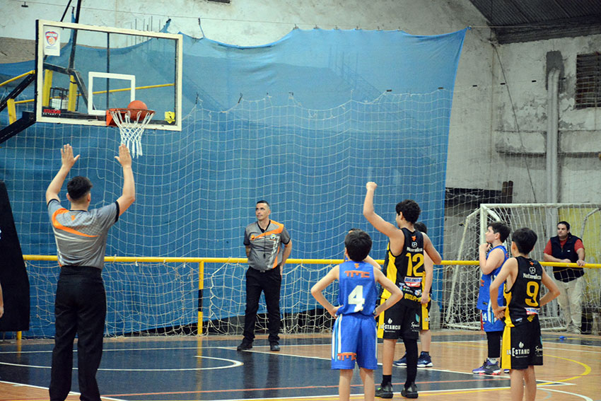Caupolicán Campeón U11: superó en vibrante final 140 -139 al Club Acción de Sáenz Peña 27