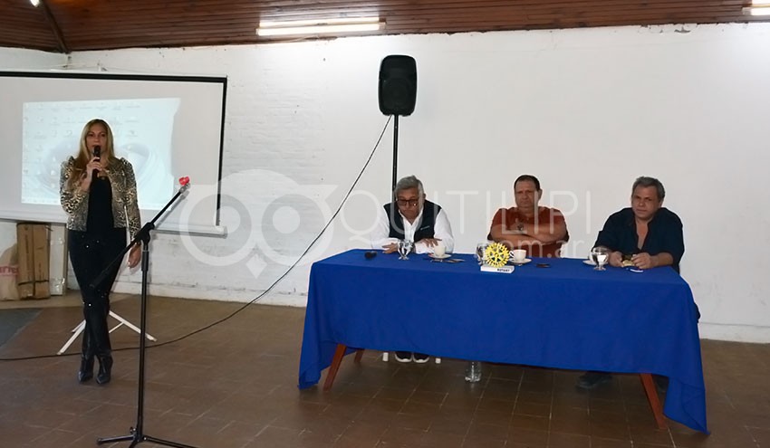 Brillante 4° Expo Empresarial organizada por la EET N° 18 27