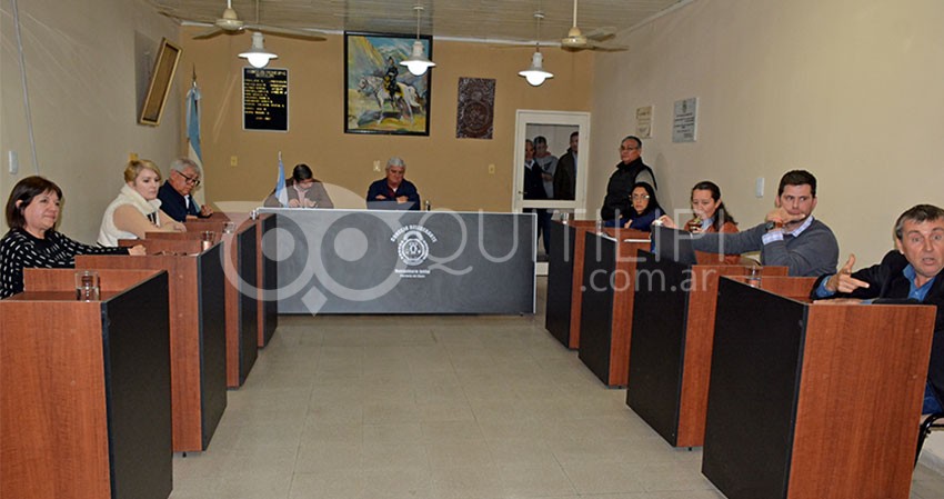 El concejo municipal aprobó una adhesión al pago de la cláusula gatillo docente y pide se convoque a una reunión de política salarial 10