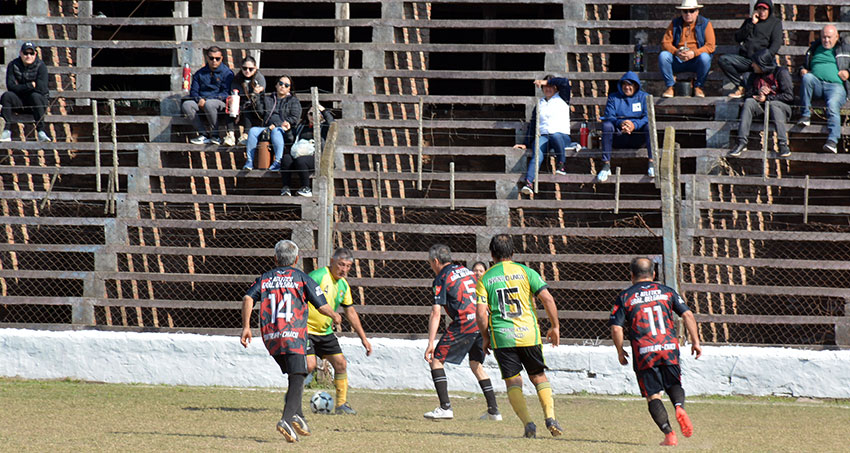 Juventud de Saenz Peña superó a Belgrano en la Copa Senior +50 25