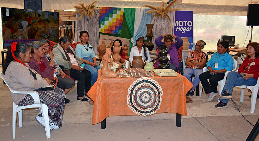 Todo preparado para el inicio de la 48ª Feria de Artesanía Aborigen Chaqueña "René James Sotelo" 28