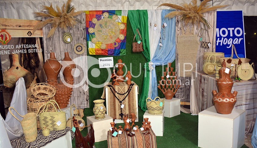 Todo preparado para el inicio de la 48ª Feria de Artesanía Aborigen Chaqueña "René James Sotelo" 22