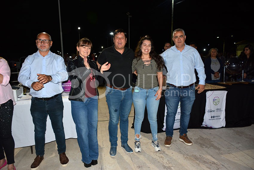 Emoción y alegría de vecinos al salir sorteados en el Plan de Viviendas del IPDUV 6