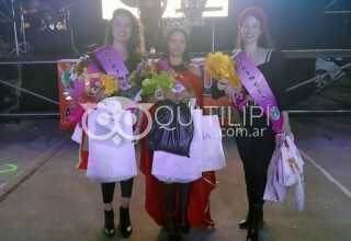 Maestro del centro chaqueño celebraron su día eligiendo como Reina a la bella Florencia Notagay de la Escuela 187 3