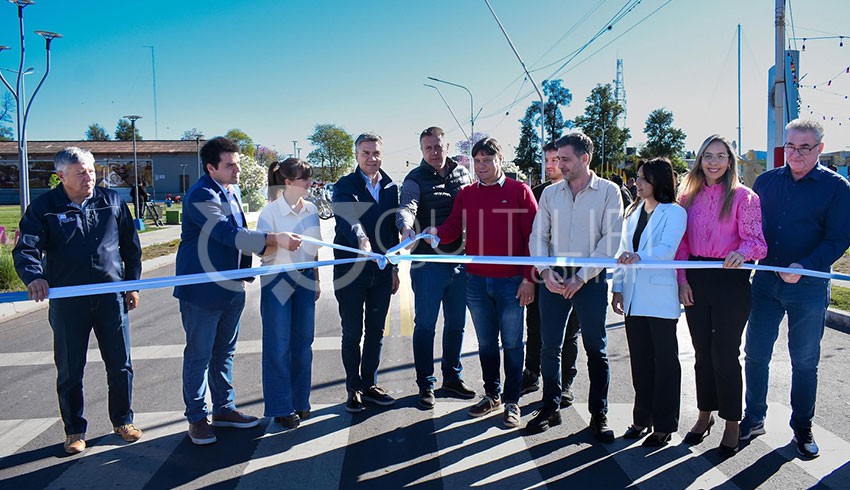 Inauguran repavimentación del acceso Buenos Aires y la Policía recibe nuevos vehículos 19