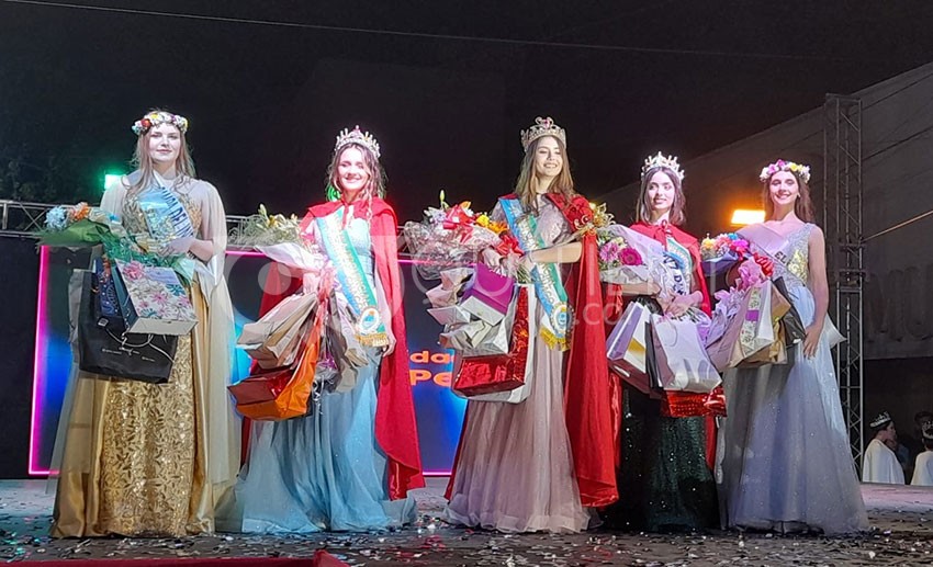 La quitilipense Lola De Castro, Reina Provincial de los Estudiantes 4