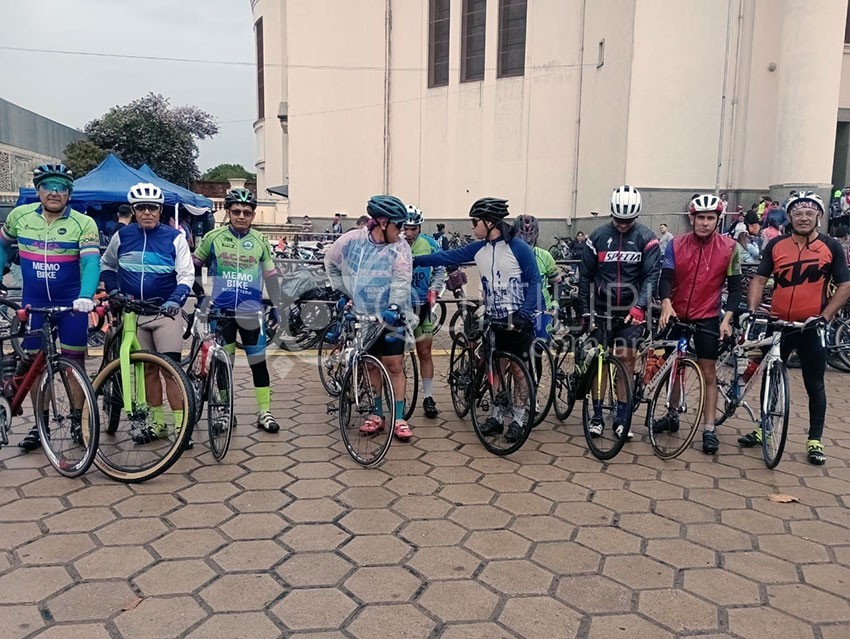 Hace años, la fe se mueve en dos ruedas camino a Itatí 7