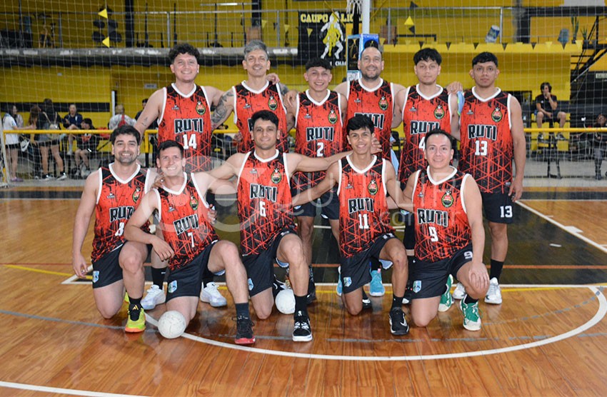 RUTI con la Bandera de Chaco debuta en la Liga Nacional de Cestoball 5