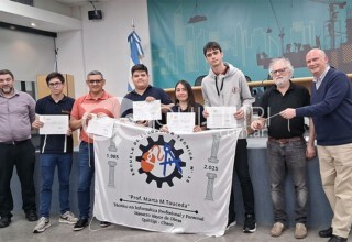 Estudiantes de la Escuela Técnica 18 Campeones de las Olimpiadas Nacionales de Educación Técnico Profesional en la especialidad informática 1