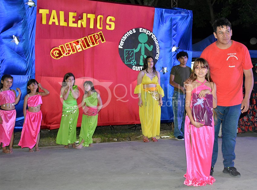 Exitoso inicio de Talentos Quitilipi: Aitana Ailén Aquino, Lucas Morales y Academia Reflejos de Tradición fueron ganadores en la primera jornada 24