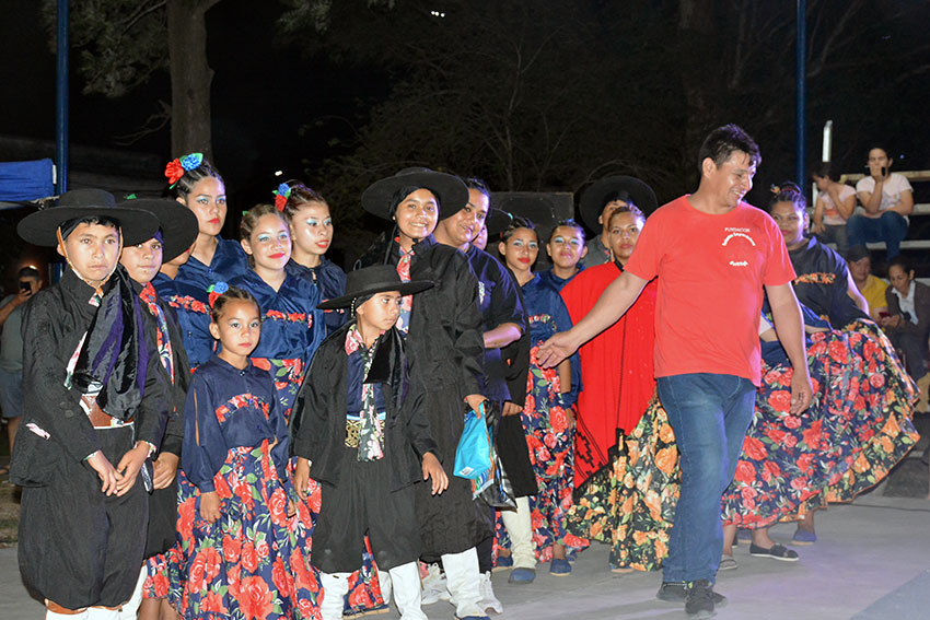 Exitoso inicio de Talentos Quitilipi: Aitana Ailén Aquino, Lucas Morales y Academia Reflejos de Tradición fueron ganadores en la primera jornada 27