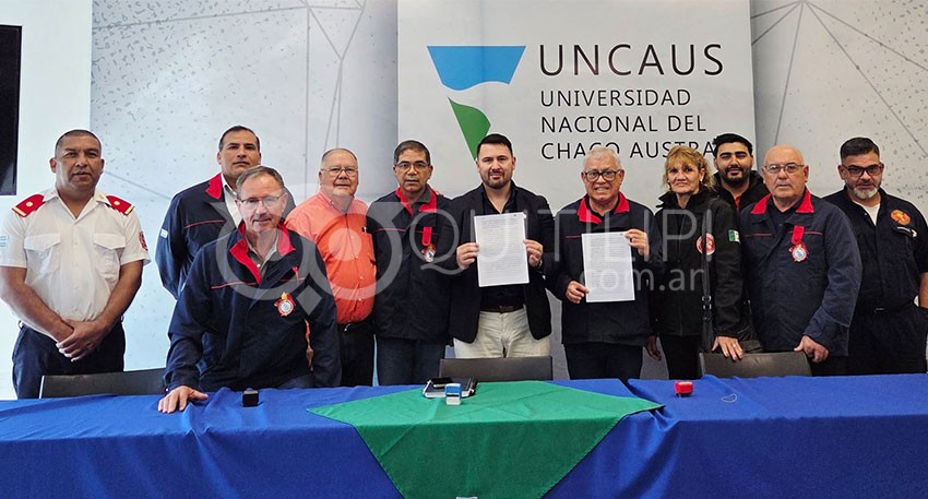 Bomberos del Chaco y UNCAUS firman convenio marco 16
