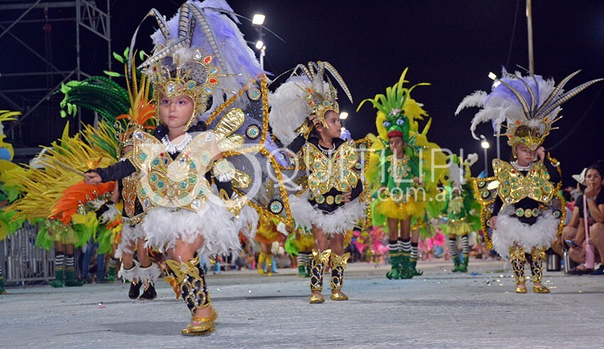 Todo preparado para el inicio de los monumentales corsos de Quitilipi 25