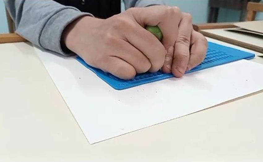 Hoy, Día Mundial del Braille: leer y escribir con las manos 7