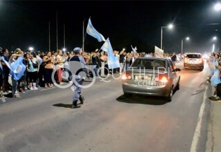 Hoy docentes de Quitilipi vuelven a manifestarse con más fuerza en reclamo por la devolución de la cláusula gatillo y el llamado a paritaria 4