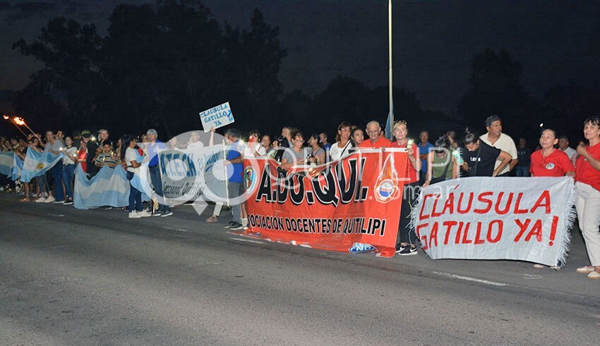 El arco gremial docente vuelve a las calles: reclaman salarios dignos, defensa del INSSSEP y rechazo a los tarifazos 10