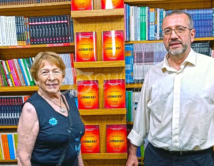 Néstor Alejandro Aguirre y el arte de "servir" a través de las letras 16